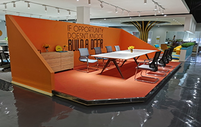 線下體驗中心（角覽）